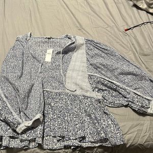 American eagle blouse floral